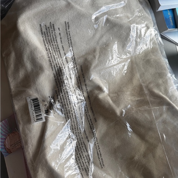 Byredo Tote Bag - Picture 2 of 2